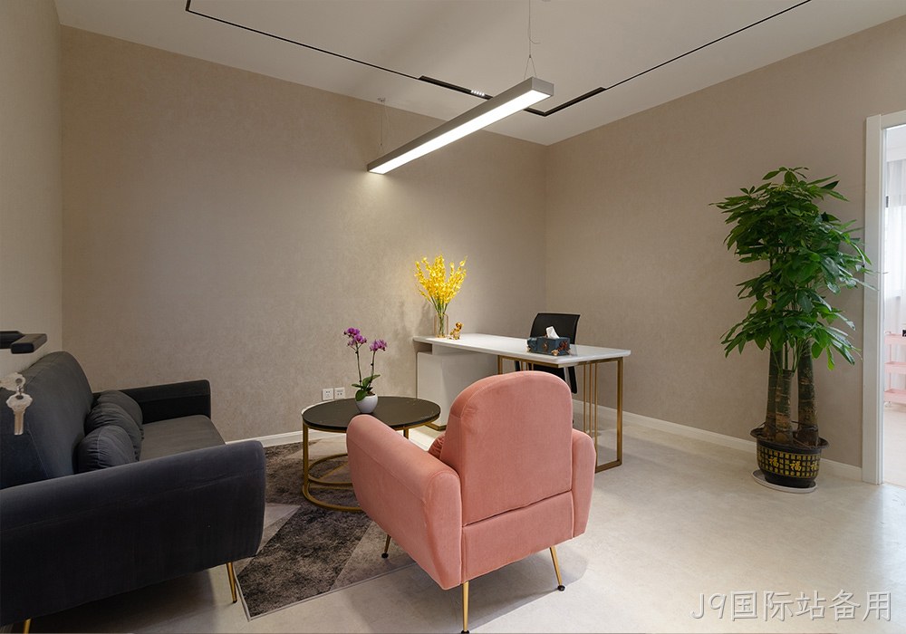 J9国际站备用女性健康管理中心办公室